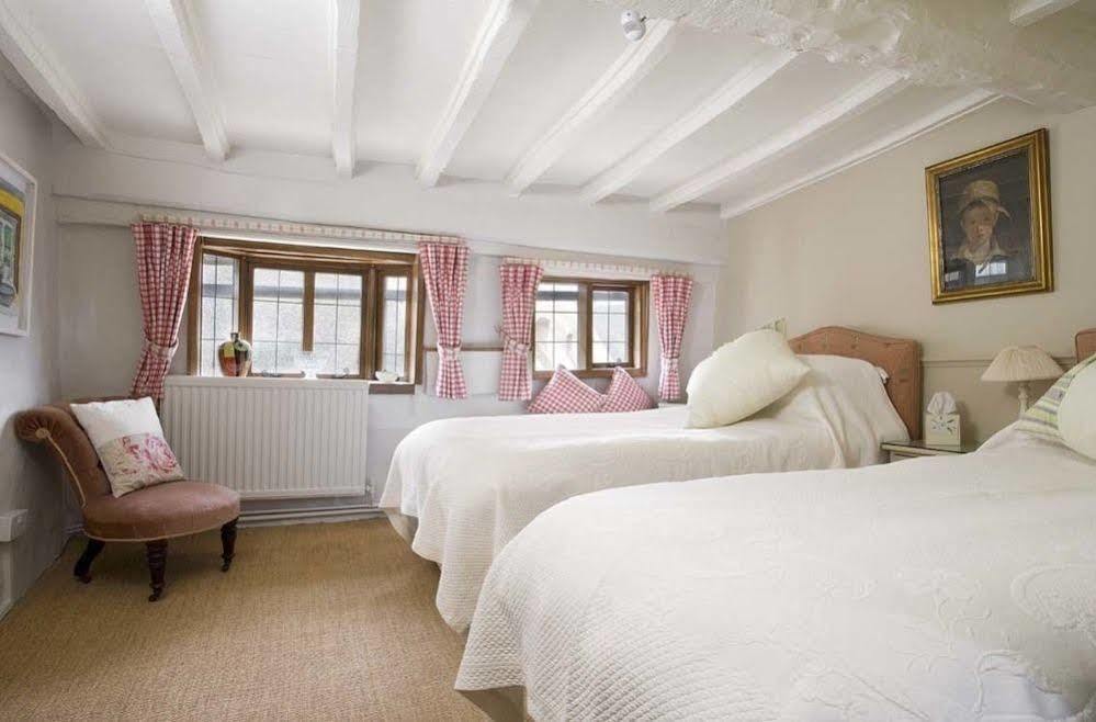 The Old Manor House Bed and Breakfast Halford  Buitenkant foto